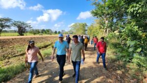 Alcaldía construye terraplén para prevenir inundaciones