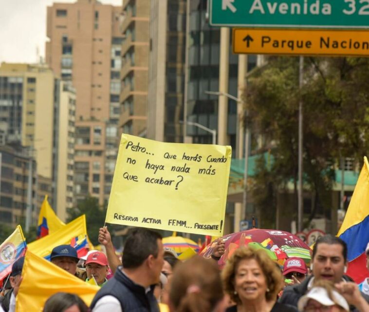 Así serán las marchas de la oposición en contra del gobierno Petro