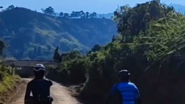 Cali: ladrones les amargaron viaje a 2 turistas que en cicla van a La Patagonia