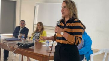 Casa por cárcel para secretaria de Educación de Medellín