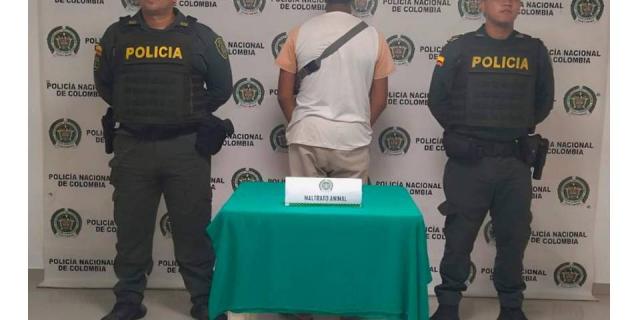 El detenido está bajo las monos de las autoridades