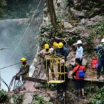 En 'Tarabitas', comunidades en Cauca transportan sus alimentos tras derrumbe