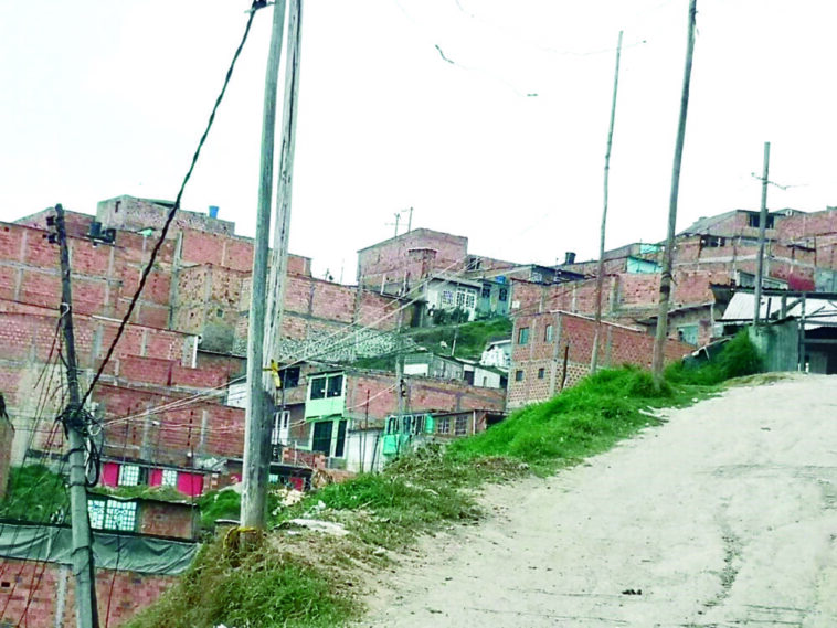 Hallazgo de un cuerpo en terreno baldío de Ciudad Bolívar