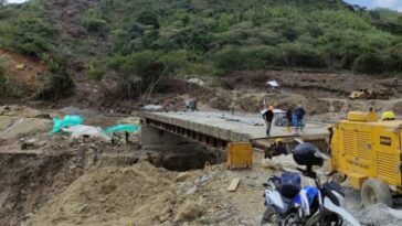 Inician obras de accesos al puente en variante provisional de Rosas