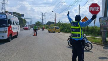 Oficiales de tránsito apoyarán en descongestionamiento de la carretera Cali - Candelaria