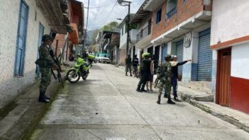Piden consejo de seguridad a ministro de Defensa por paro armado en Antioquia