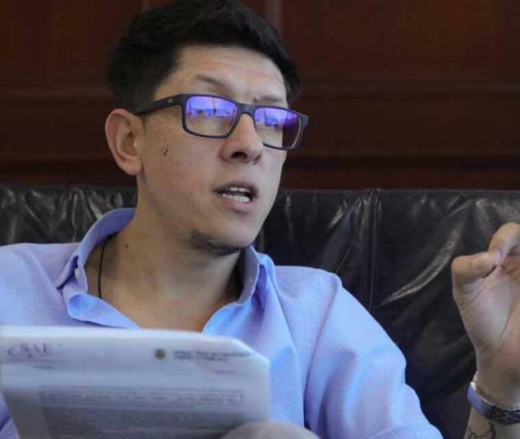 Procuraduría suspende al presidente de la SAE, Daniel Rojas Medellín