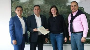 Se firmó contrato de suministro de agua potable para Cajicá
