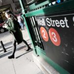 Tras registrar su peor semana del año, Wall Street cierra en verde