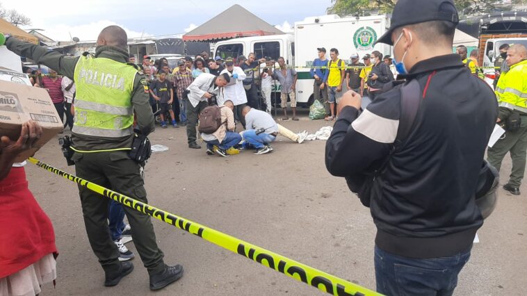 ¡Un baño de sangre! Balacera dejó doble homicidio en Santa Elena