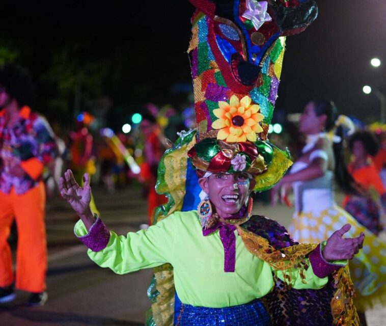 ‘Sinfonía en Carnaval’, nuevo libro sobre la gran fiesta barranquillera