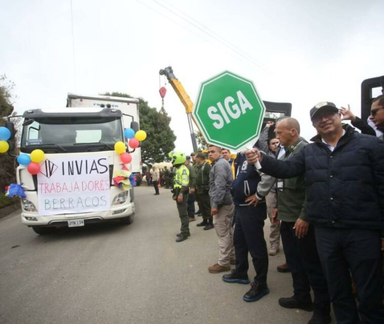 'Me aburrí': el reparo de Petro por demoras en reubicación de damnificados