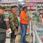 Autoridades lideran campaña anti extorsión con comerciantes de Santa Marta  