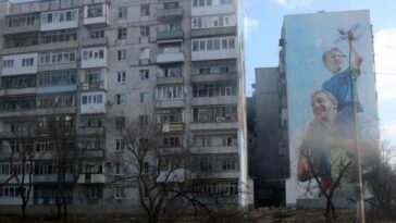 Ciudad ucraniana de Bajmut podría caer en manos rusas "en los próximos días" (OTAN)