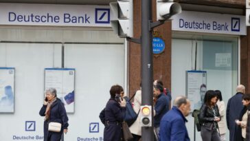 Crece temor bancario tras caída del banco alemán Deutsche Bank