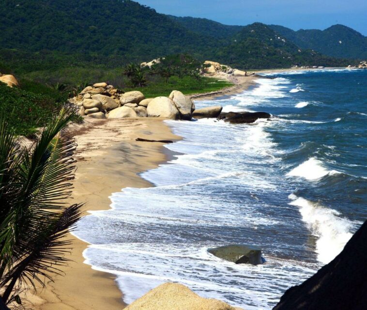 Dos mujeres turistas pierden la vida en accidente de lancha en el Tayrona