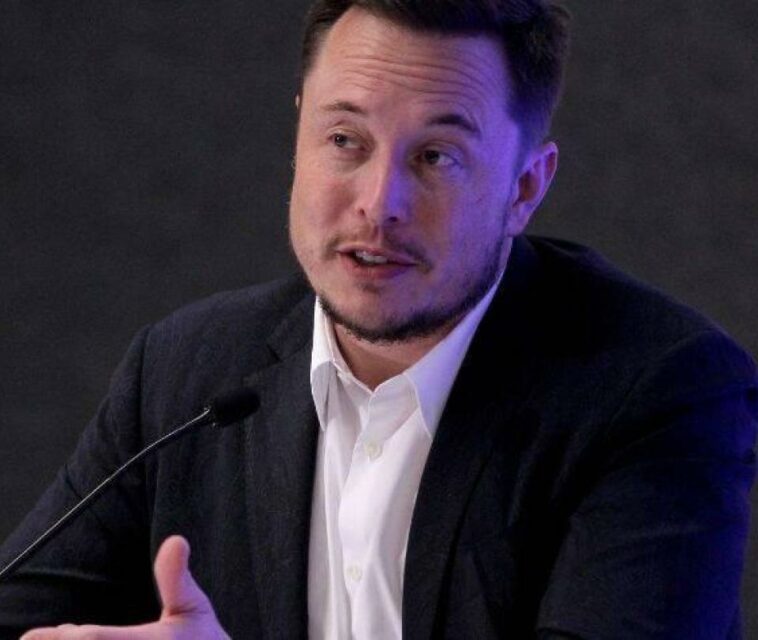 Elon Musk le ‘declara la guerra’ a ChatGPT con nuevo ‘chatbot’