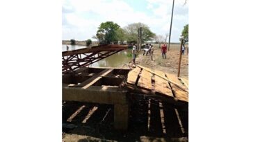 En zona rural de Guamal hay incertidumbre por el desplome del puente artesanal