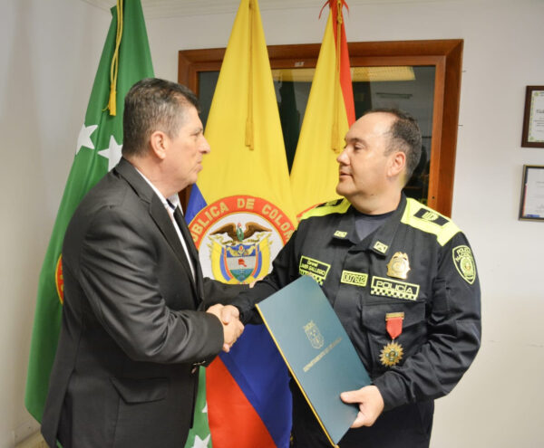 Exaltan labor de comandante Policía de Pereira con la Gran Cruz de Risaralda