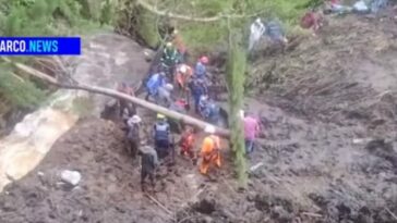 Hasta con drones buscan a profesor y su madre, arrastrados hace 9 días por avalancha en Gualmatán, sur de Colombia