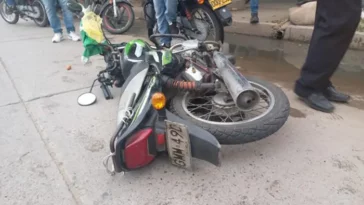 Herido motociclista en choque