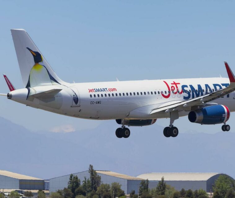 JetSmart también ofrecerá transporte de carga y correo en Colombia
