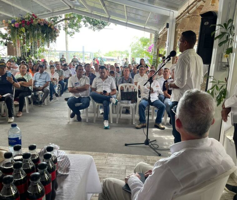 La propuesta que presentará el Centro Democrático al gobierno por paro minero