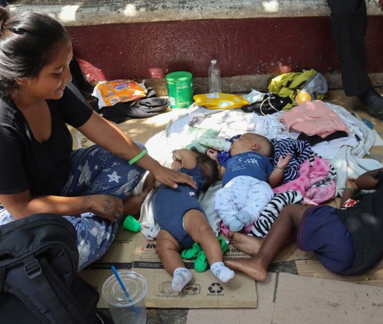 Las mujeres en Colombia sufren más la pobreza, ¿por qué?