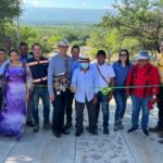 Aspecto de la inauguración de una vía pavimentada de parte de Cerrejón que beneficia a los habitantes de la zona de influencia del complejo minero.