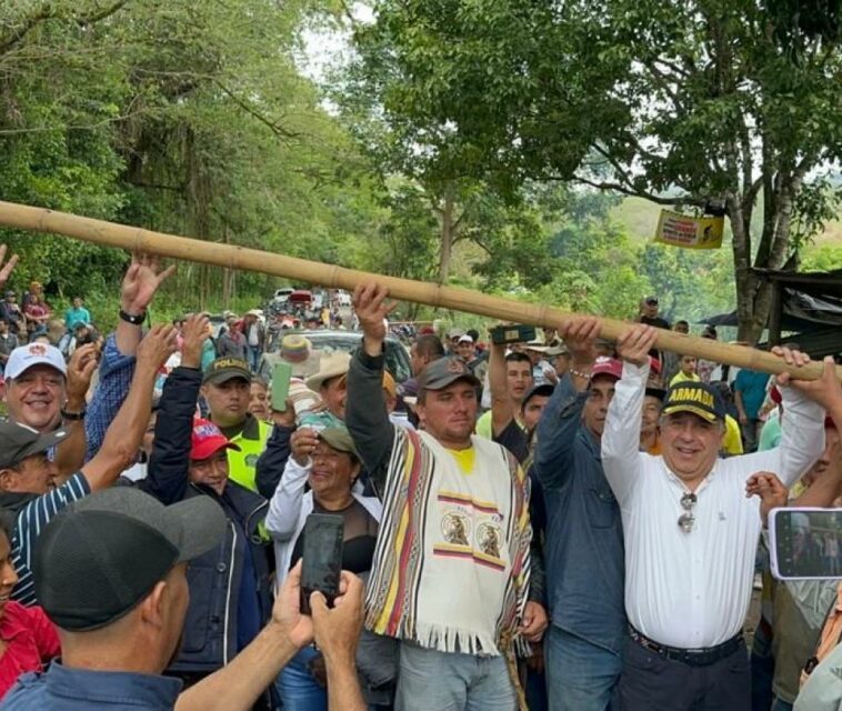 Mintransporte anuncia inversión para el Huila y logra desbloquear vías