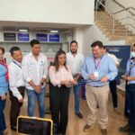 Aspecto del corte de cinta a cargo de la gobernadora de La Guajira, Diala Wilches Cortina como inauguración del vuelo de Latam en la mañana de este martes en el aeropuerto Almirante Padilla de Riohacha.