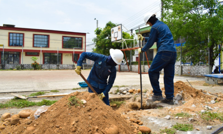 Obras de iluminación LED llegan al barrio Juan Hernando Urrego de la comuna II de Yopal