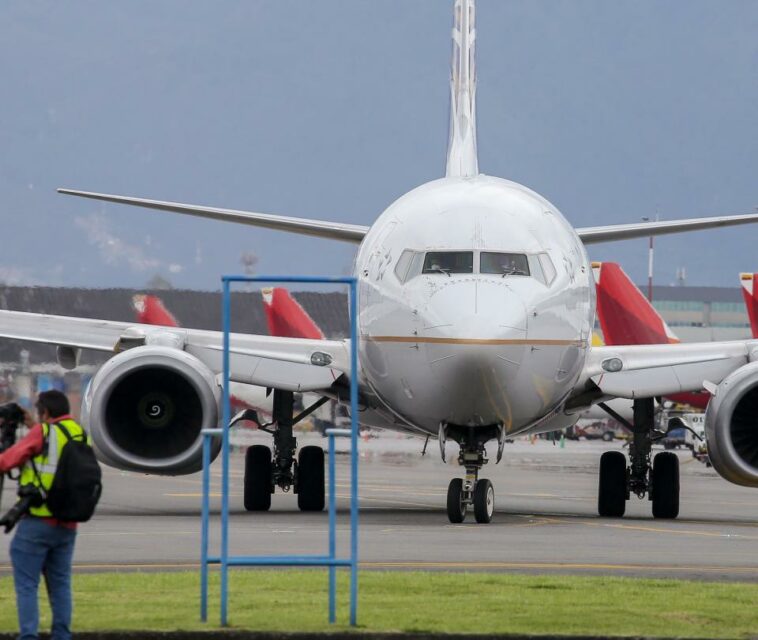 Precios de tiquetes: ¿viajar en avión se volverá un lujo?