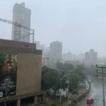 Primeras lluvias del año sofocan la ola de calor que golpea a Barranquilla