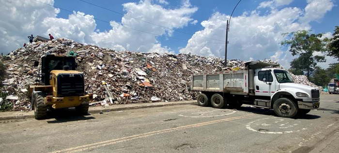 Retiran más de 14.000 toneladas de escombros del botadero 50 de Cali