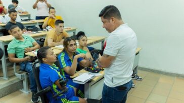 Virgelina es campeona de la vida y ahora estudia para lograr un título más