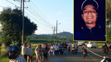 Accidente mortal en Andalucía: Fabián iba en moto, chocó con un caballo y murió, el copiloto resultó herido