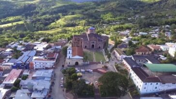 Adelantan estudios en predios para la ejecución de colegio en Nátaga