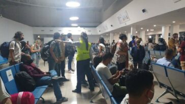 Cartagena: viajeros buscan soluciones tras la suspensión de vuelos de Ultra Air