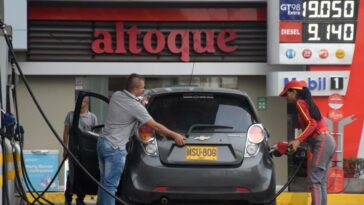 Gasolina tendría que seguir subiendo $400 para nivelar precios internacionales, dicen expertos