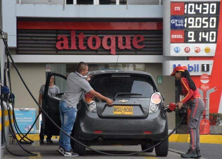 Gasolina tendría que seguir subiendo $400 para nivelar precios internacionales, dicen expertos