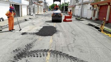 Inician trabajos de reparcheo y mejoras a vías urbanas en El Pital