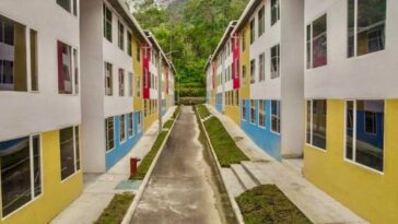 Más de 100 familias son beneficiadas con la entrega de viviendas en la urbanización El Jardín