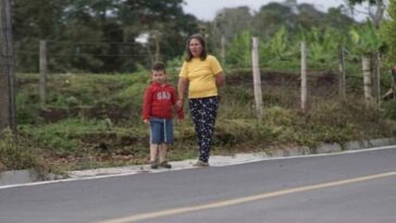 Más de 200 familias de Montenegro, Filandia y Quimbaya ya cuenta con una vía pavimentada