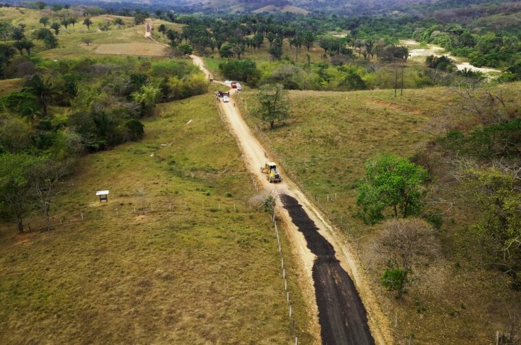 Más de 8 mil familias viven sabroso en Casanare con mejoramiento de 368 kilómetros de vías terciarias