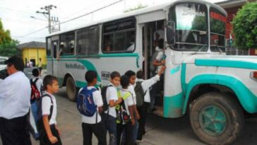 La Procuraduría General de la Nación espera que en Riohacha, Maicao y Uribia, se comience desde ya el servicio de transporte escolar.