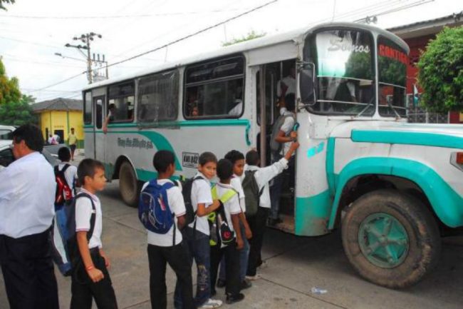 La Procuraduría General de la Nación espera que en Riohacha, Maicao y Uribia, se comience desde ya el servicio de transporte escolar.