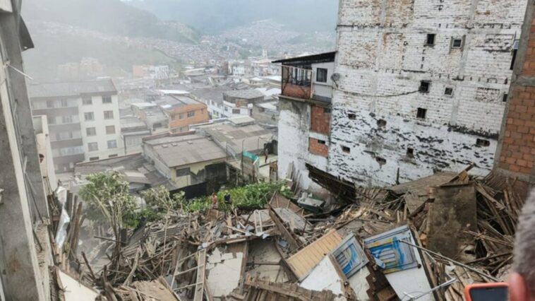 Una vivienda colapsó en la avenida Santander al frente de Mercaldas de La Calleja