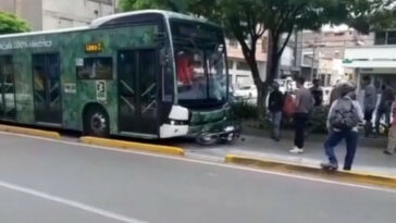 [VIDEO] Accidente de Metroplús con moto en Belén