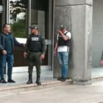 [VIDEO] Evacúan el Palacio de Justicia de Medellín por la presencia de un hombre armado